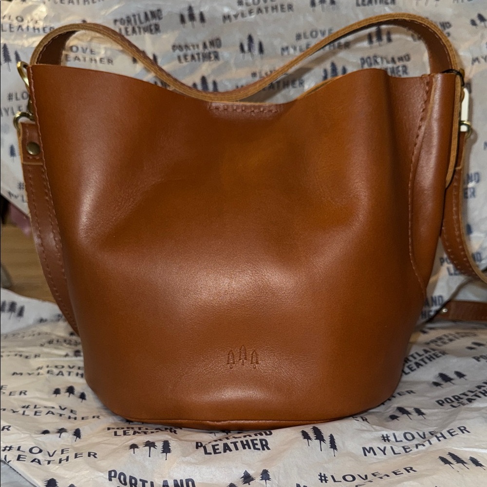 Portland Leather Cognac Brown Shoulder Bag